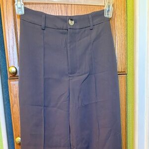 Chic Women's Grey Pantsuit